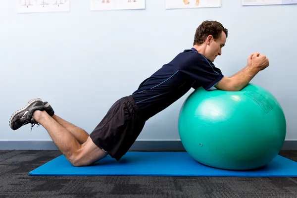 تمرینات ورزشی برای دیسک کمر